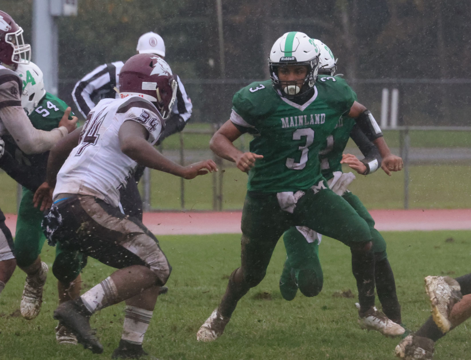 Pleasantville vs Mainland football